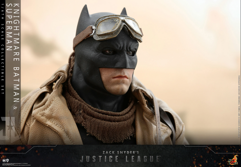 Hot Toys DC Knightmare Batman and Superman 1/6 Ölçekli Figür Seti