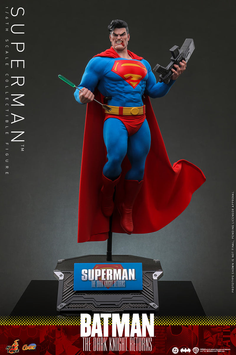 Hot Toys - 40. Yıl Özel Frank Miller's Superman 1/6 Ölçekli Figürü