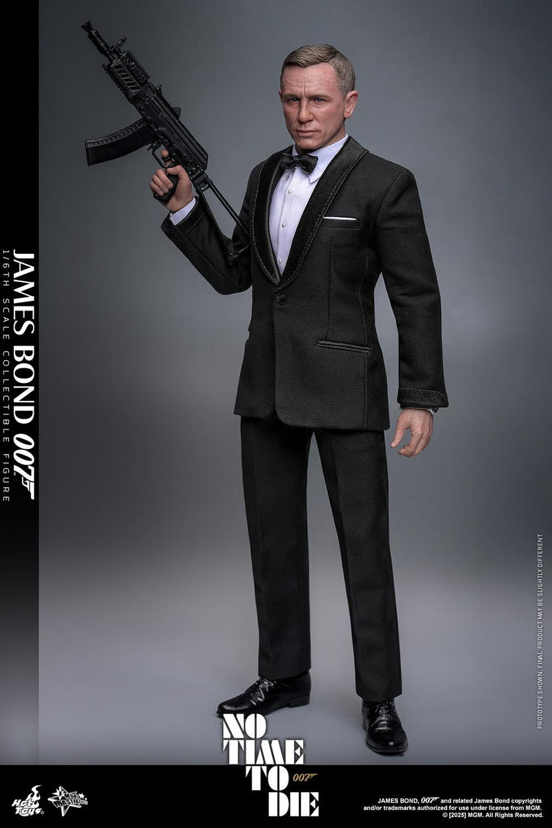 Hot Toys  James Bond 1/6 Ölçekli  Figür