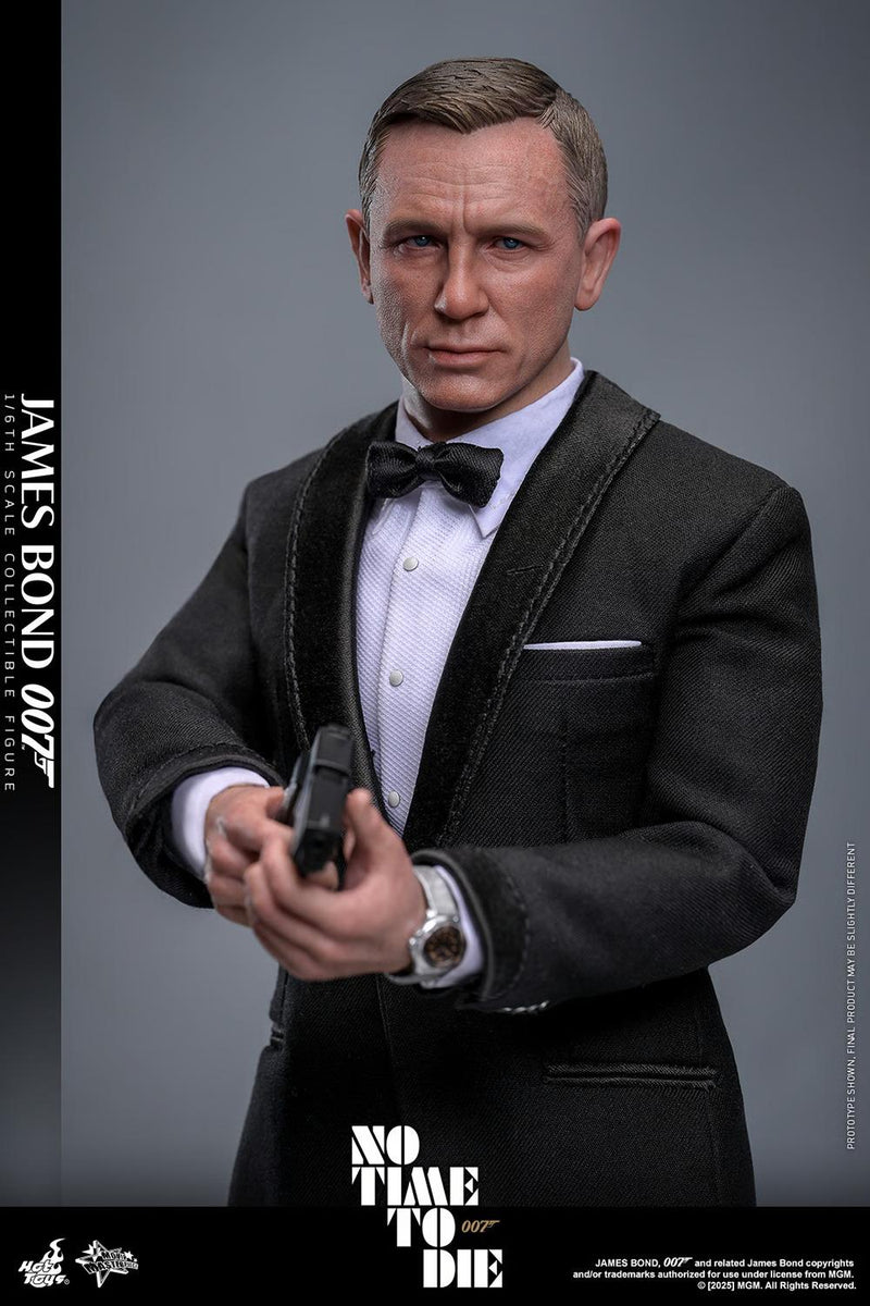 Hot Toys  James Bond 1/6 Ölçekli  Figür