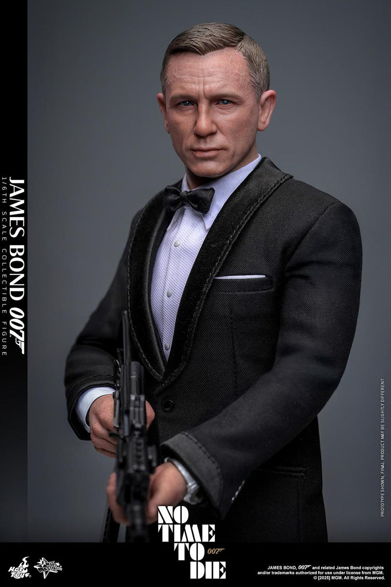 Hot Toys  James Bond 1/6 Ölçekli  Figür