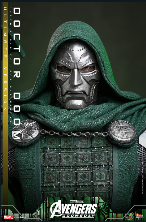 Hot Toys Marvel Avengers Doctor Doom 1/6 Ölçekli Figür (Ultimate Version)