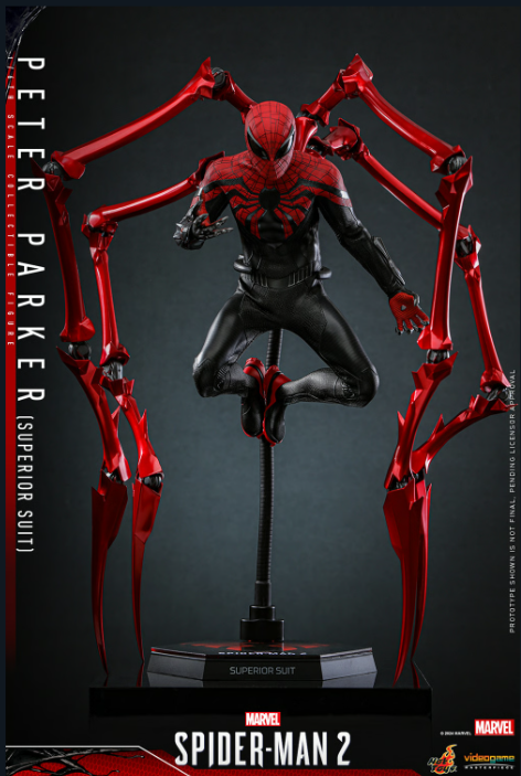 Hot Toys- Peter Parker (Superior Suit) 1:6 Ölçek Figür
