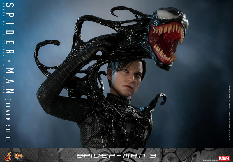 Hot Toys Spider-Man Black Suit Deluxe Version Sixth Scale Figure