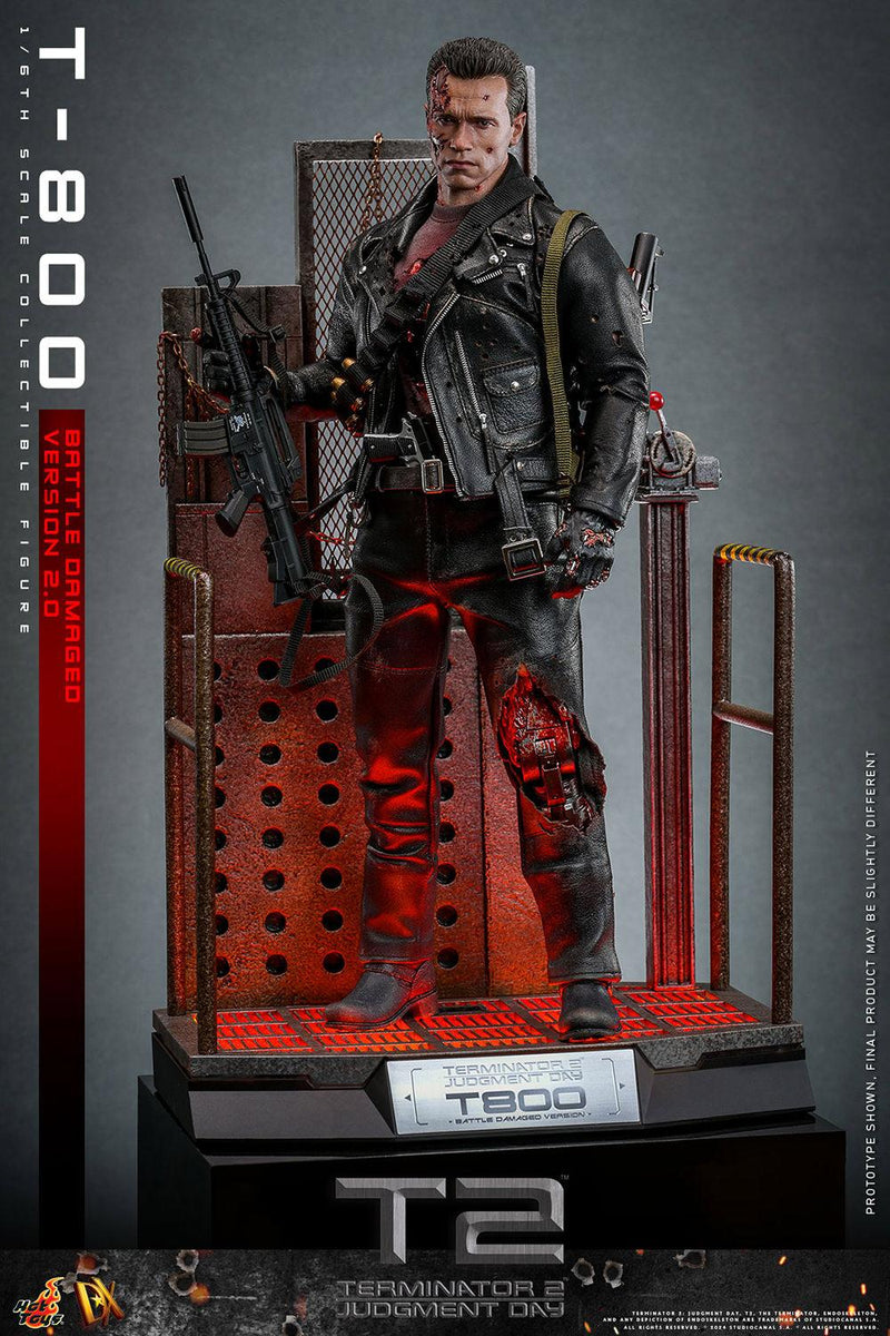Hot Toys- Terminatör-800 (Battle Damaged Version 2.0) Sixth Scale Figure