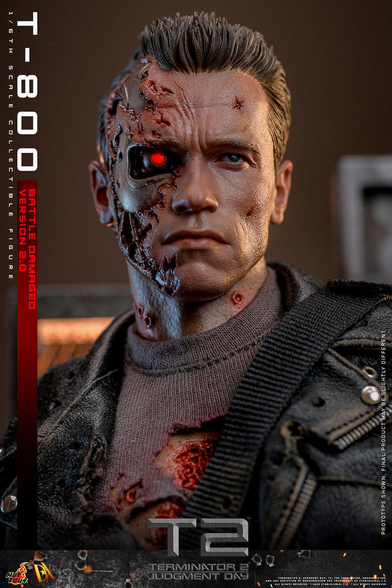 Hot Toys- Terminatör-800 (Battle Damaged Version 2.0) Sixth Scale Figure