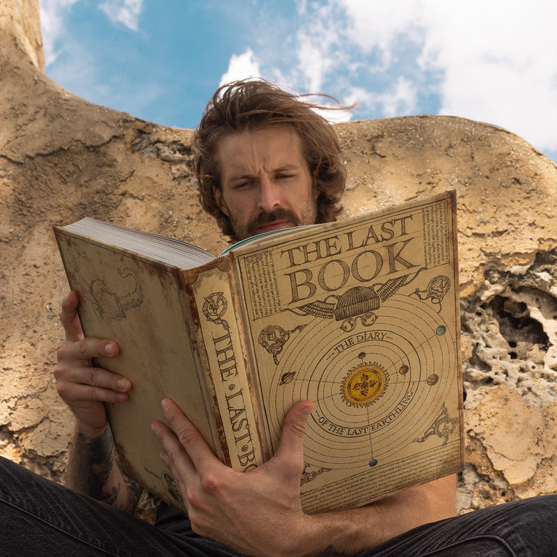 Hungry Minds- The Last Book. The Diary of The Last Earthling