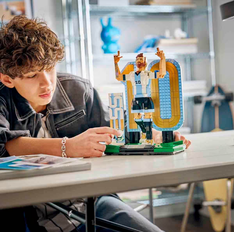 LEGO Editions Lionel Messi Futbol Efsanesi