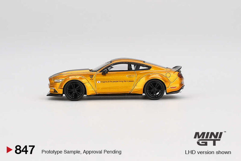 Mini GT 1/64 LB-WORKS FORD MUSTANG LB GOLD