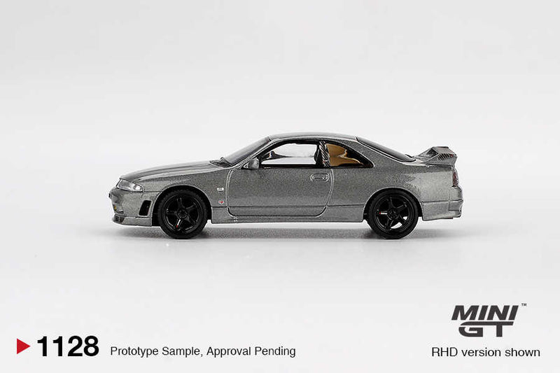 Mini Gt  1/64LB NİSSAN SKYLİNE GT R NISMO BCNR33 DARK METAL
