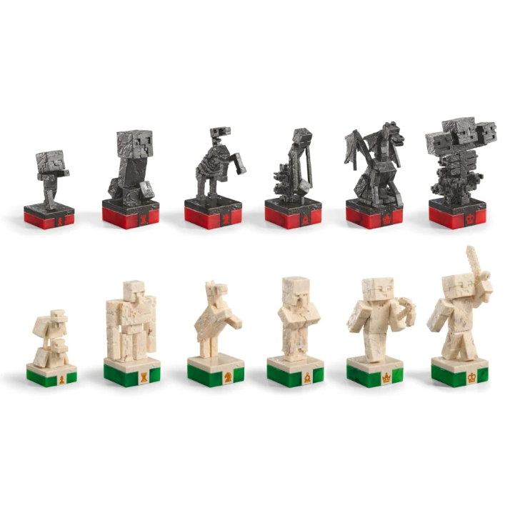 Noble Collection - Minecraft Chess Set