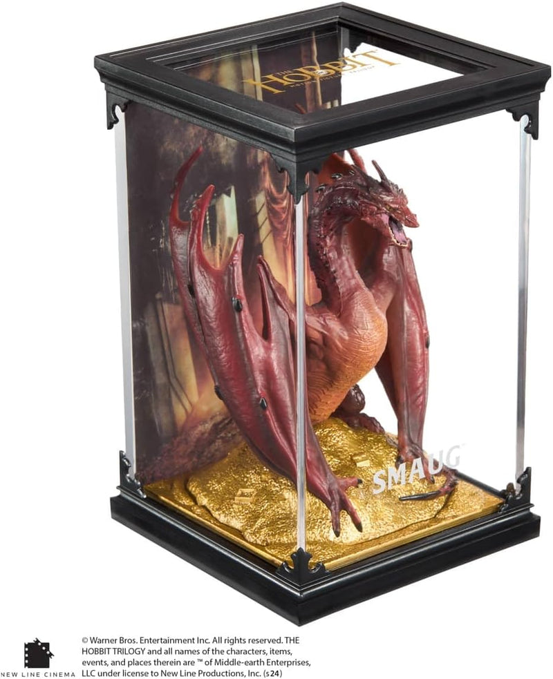 Noble Collection- Magical Creatures Smaug Diorama